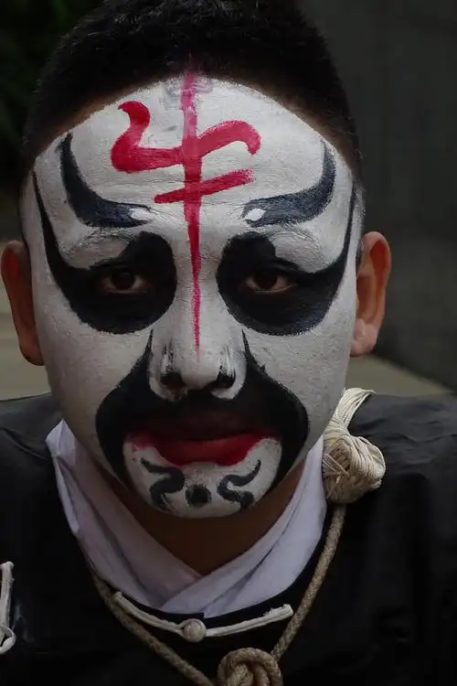 川剧的花脸很有特色.