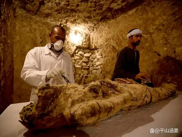2021年,埃及发现含着金舌头的木乃伊,疑似神话中通往来世的信物