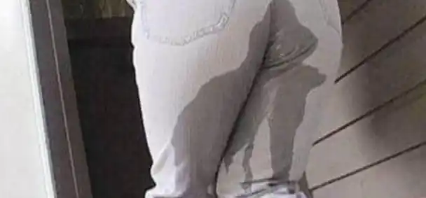 这么大了还尿裤子不害臊孕妈被6岁男孩嘲笑羞愧不已