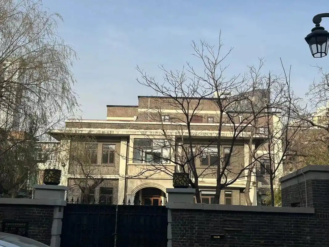 天津写字楼招租,私信必回,五大道别墅.今日推荐: 五大道独栋 - 抖音