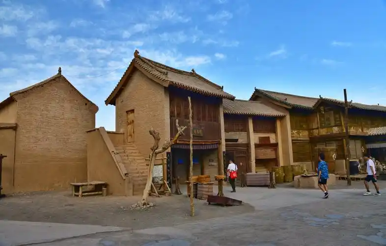 敦煌大漠行(三)敦煌古城(影视城)