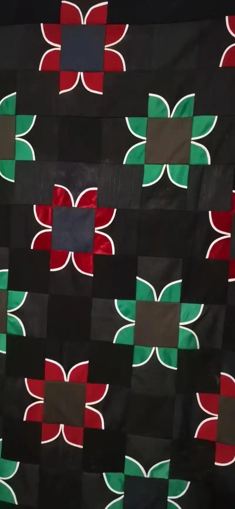 旧衣服自制门帘,天冷了用上了,好看吗 - 抖音