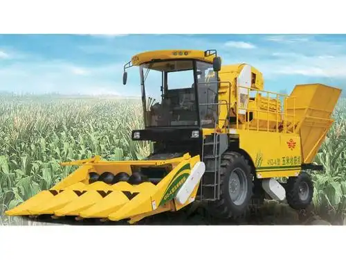 五征4yzp4四行自走式玉米收割机