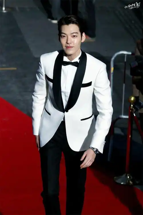 2014金宇彬第35届青龙电影节颁奖典礼_高清图片大全-爱豆app