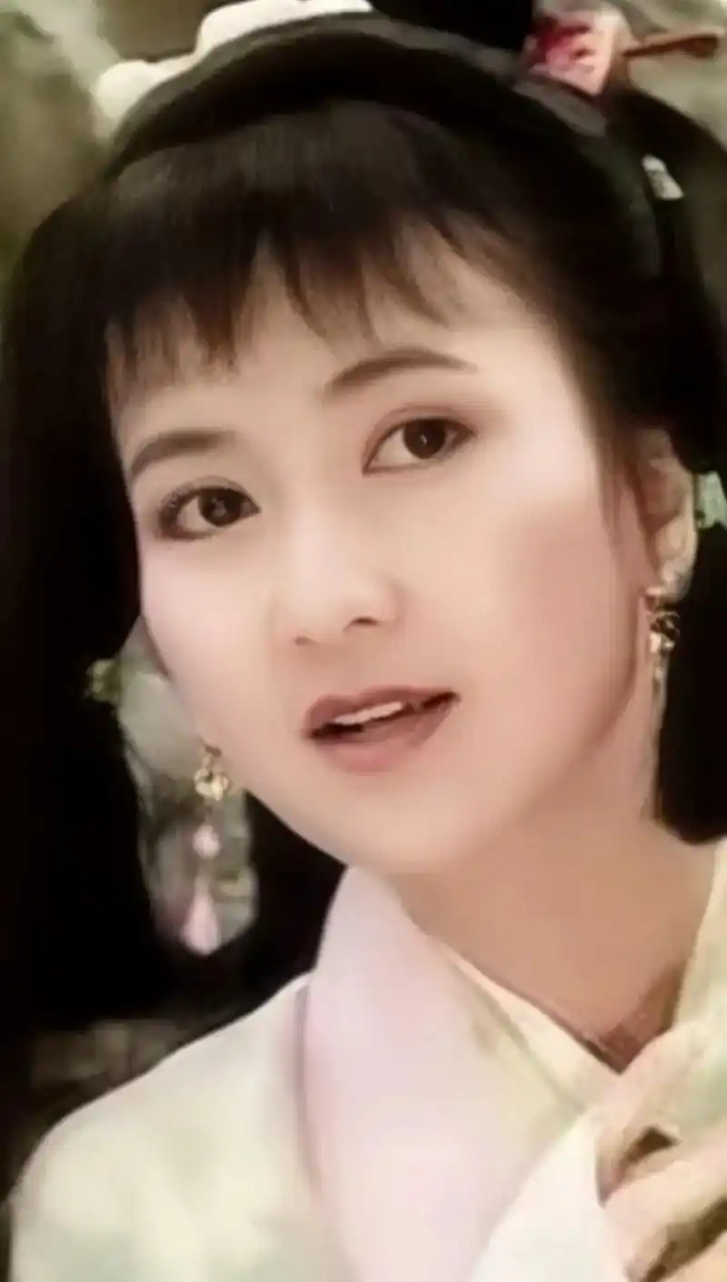 新白娘子传奇#小青    陈美琪 - 抖音