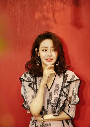 于明加图片于明加优雅写真图片