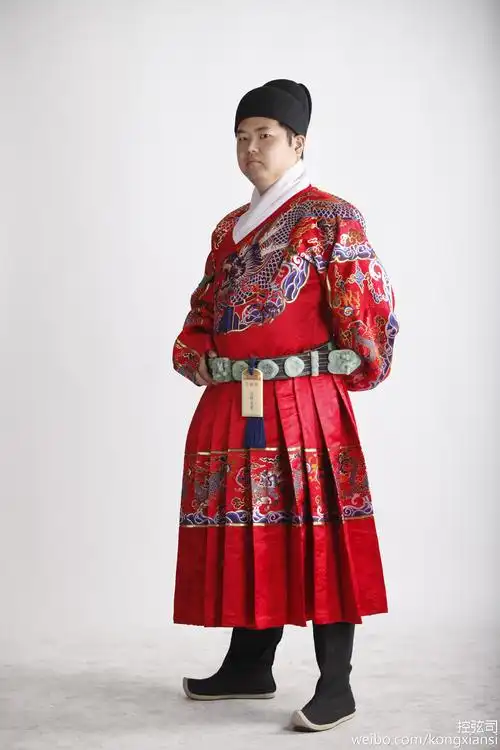 明代赐服初探: 蟒袍,飞鱼袍,斗牛袍,麒麟袍