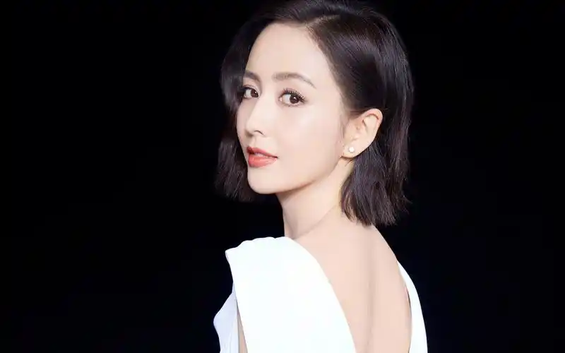 佟丽娅优雅写真桌面壁纸26