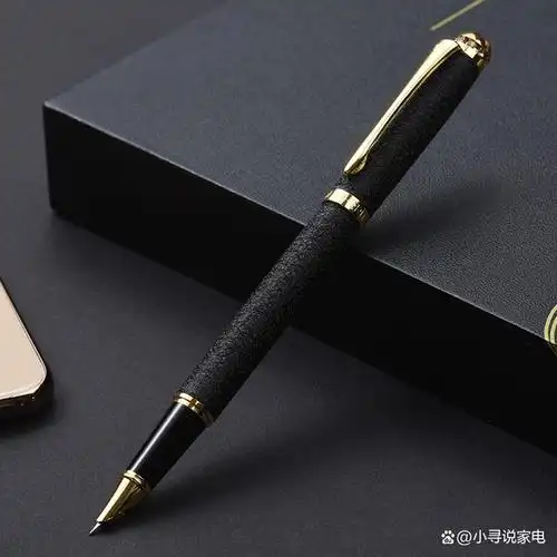 英雄钢笔1520绒砂多彩细尖铱金钢笔是一款功能齐全,外观时尚的钢笔