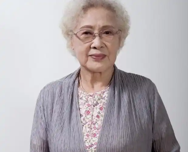 100岁演员秦怡离世,4次大病7次手术,95岁还拍《猫妖传》