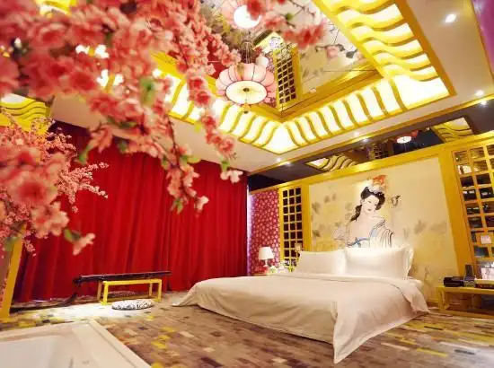 天鹅恋情侣主题酒店西安大明宫店