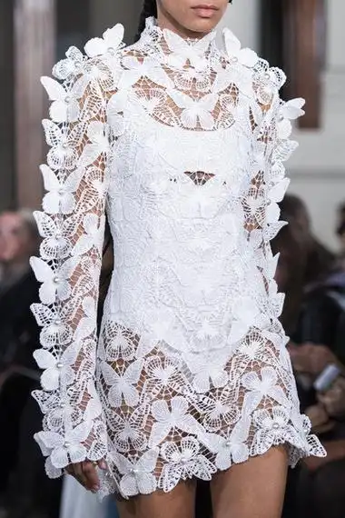 蝴蝶 元素 参考 服饰 模特 设计 服装设计