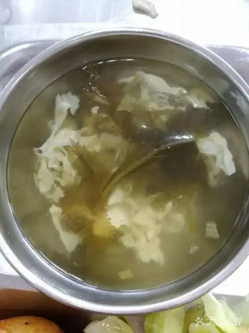 华东师范大学河西食堂酸菜鸡蛋汤图片 - 第1张