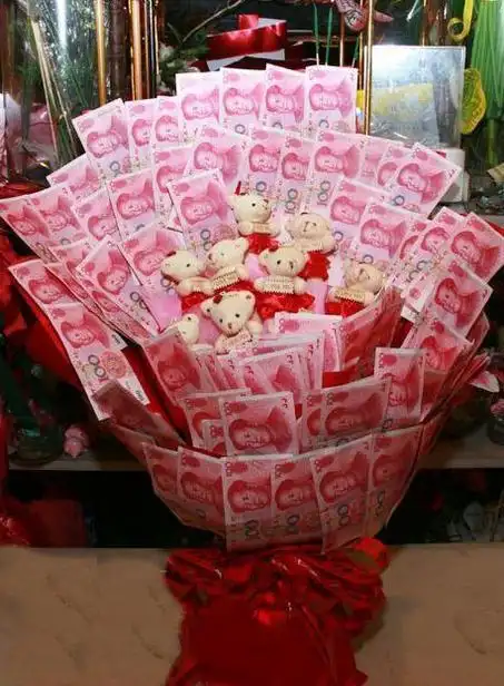 用钞票扎成的唯美花束奇趣图片