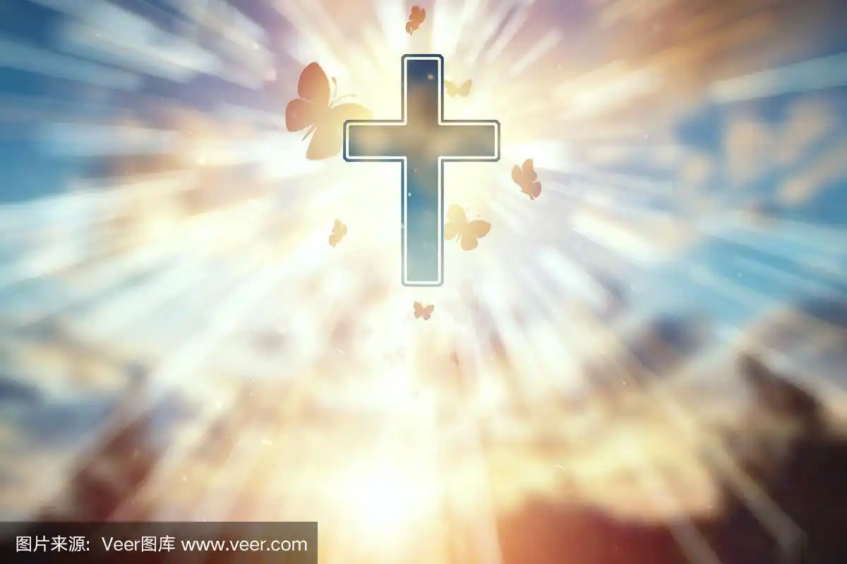 特写的背景上有基督教的象征,祈祷,天主教的十字架,一群飞舞的蝴蝶.