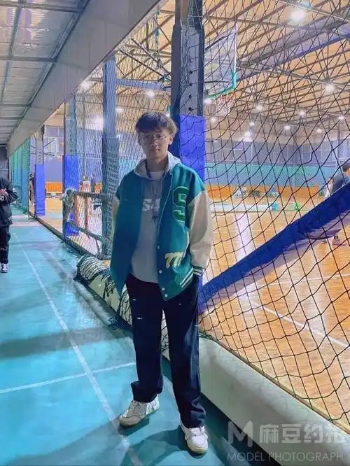 身高185,体重75kg,接寄拍,可接衣服,_麻豆约拍动态