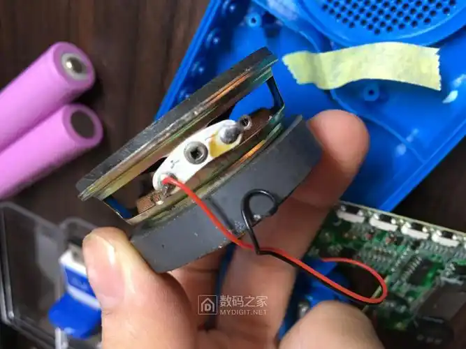 插卡小音箱拆解