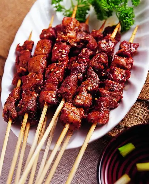 新疆烤羊肉串