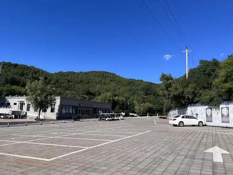 北京景仰园陵园位于昌平区长陵镇景陵沟 - 抖音