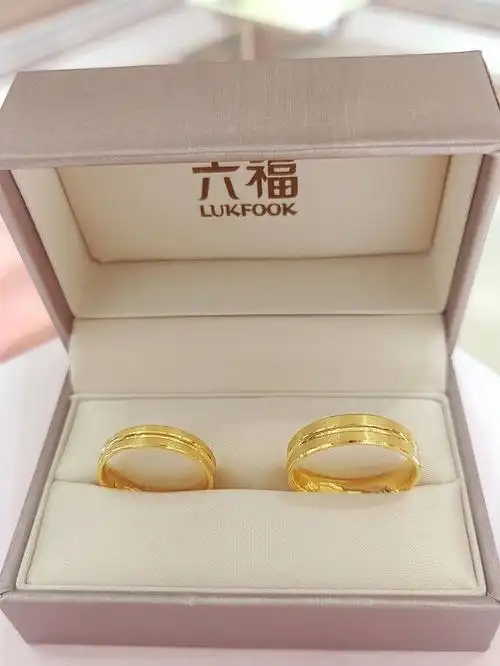 六福珠宝足金对戒