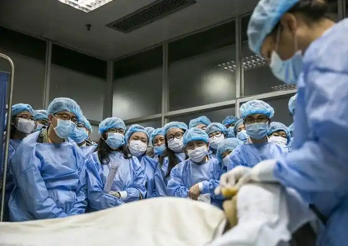 殡仪馆扛尸员月薪4万8,为何一个人也招不到?