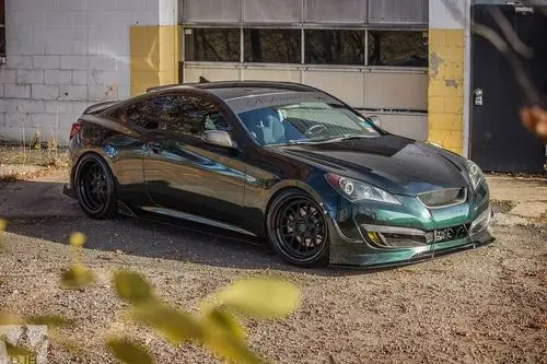 现代劳恩斯酷派改装,这个屁股耐看应该不少人喜欢这台