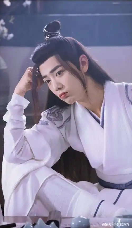 古风男神肖战,每看一次都是心动.