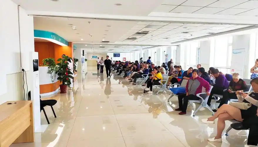 整洁明亮的候诊区