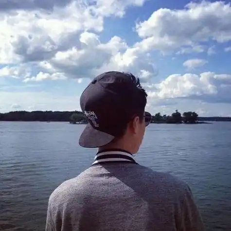 qq头像男生背影冷酷