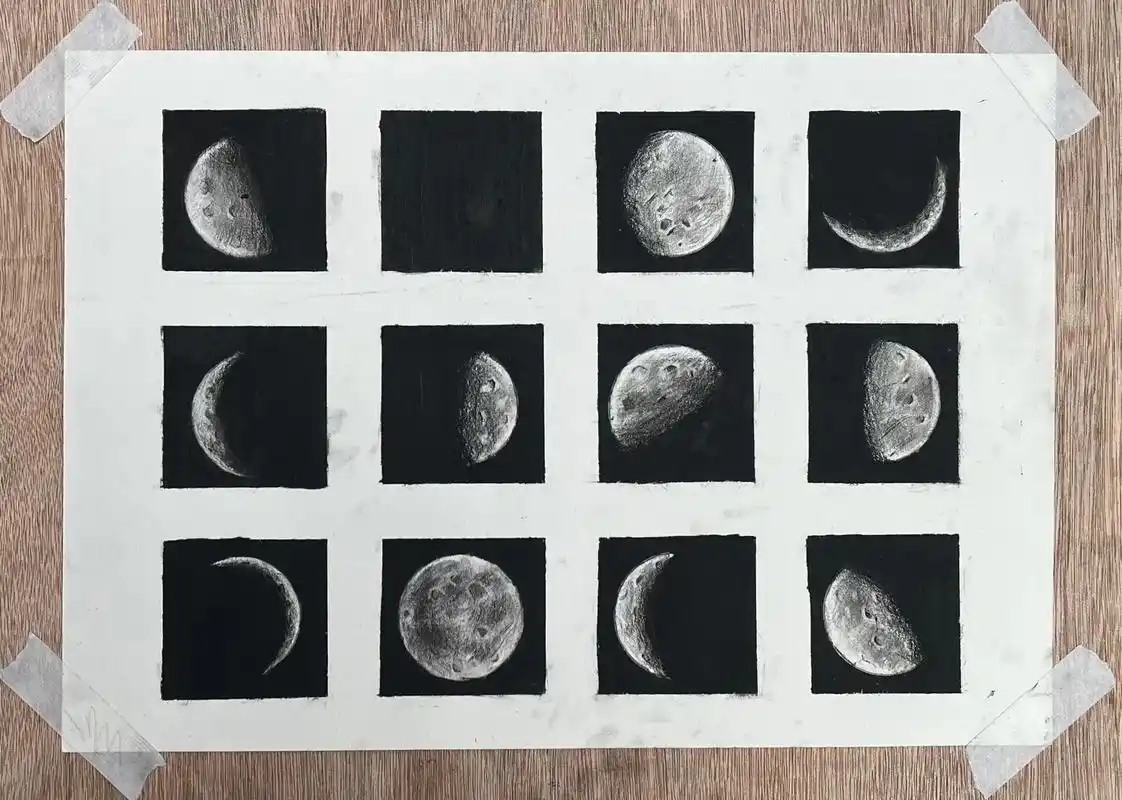 素描月亮 - 抖音