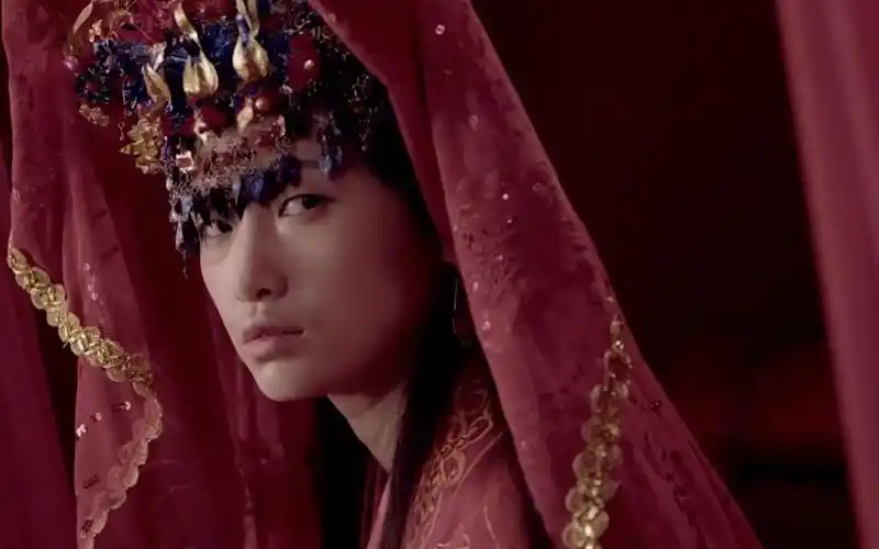 大明按察使:新郎死亡另有隐情,男子还原现场,意外查获凶手