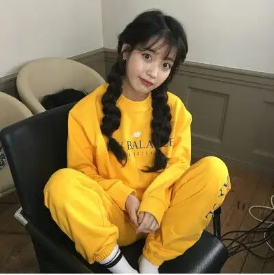 iu李知恩头像来源ins