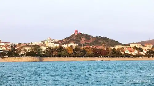 今日去青岛海滨~栈桥公园~小时候经常玩的地儿