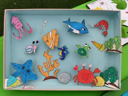 龙塘中心幼儿园海洋主题绘画手工作品展