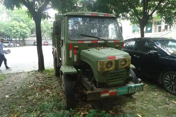 【第一次拍卖】金鹰牌gn-180型方向盘式拖拉机一辆