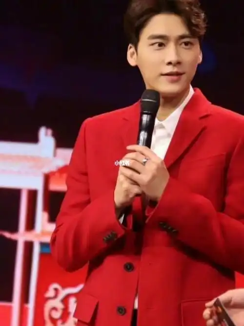 而且加班可能也没时间看了,好怀念一笑倾城李易峰#李易峰  #最好看的