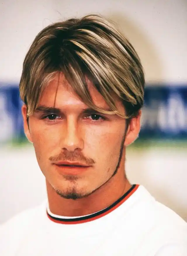 贝克汉姆罕见老照片!金发小贝盛世美颜