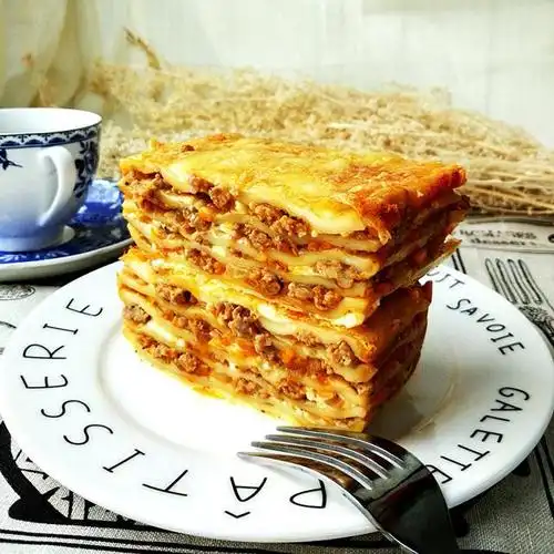 意式肉酱千层面,馅料十足,吃上一口幸福感爆棚