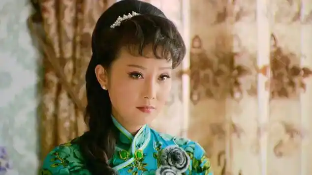 末代皇帝传奇:婉容察觉小秀身份,以此威胁她,想要见李玉|近代传奇剧