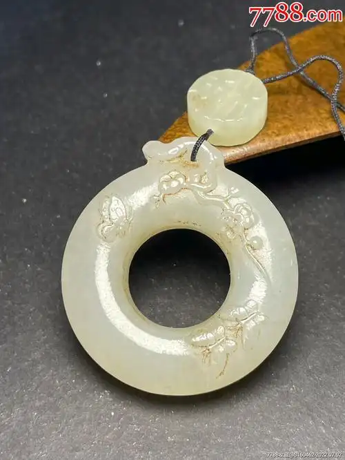 和田玉明清玉佩蝶蝶富贵