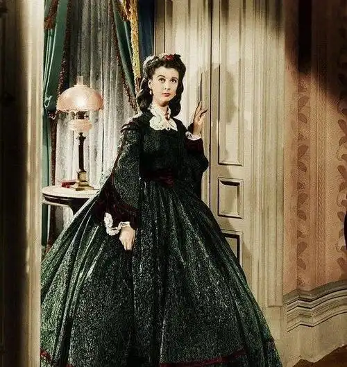 电影《乱世佳人》里最有戏的,除了佳人,还有这些华美服饰