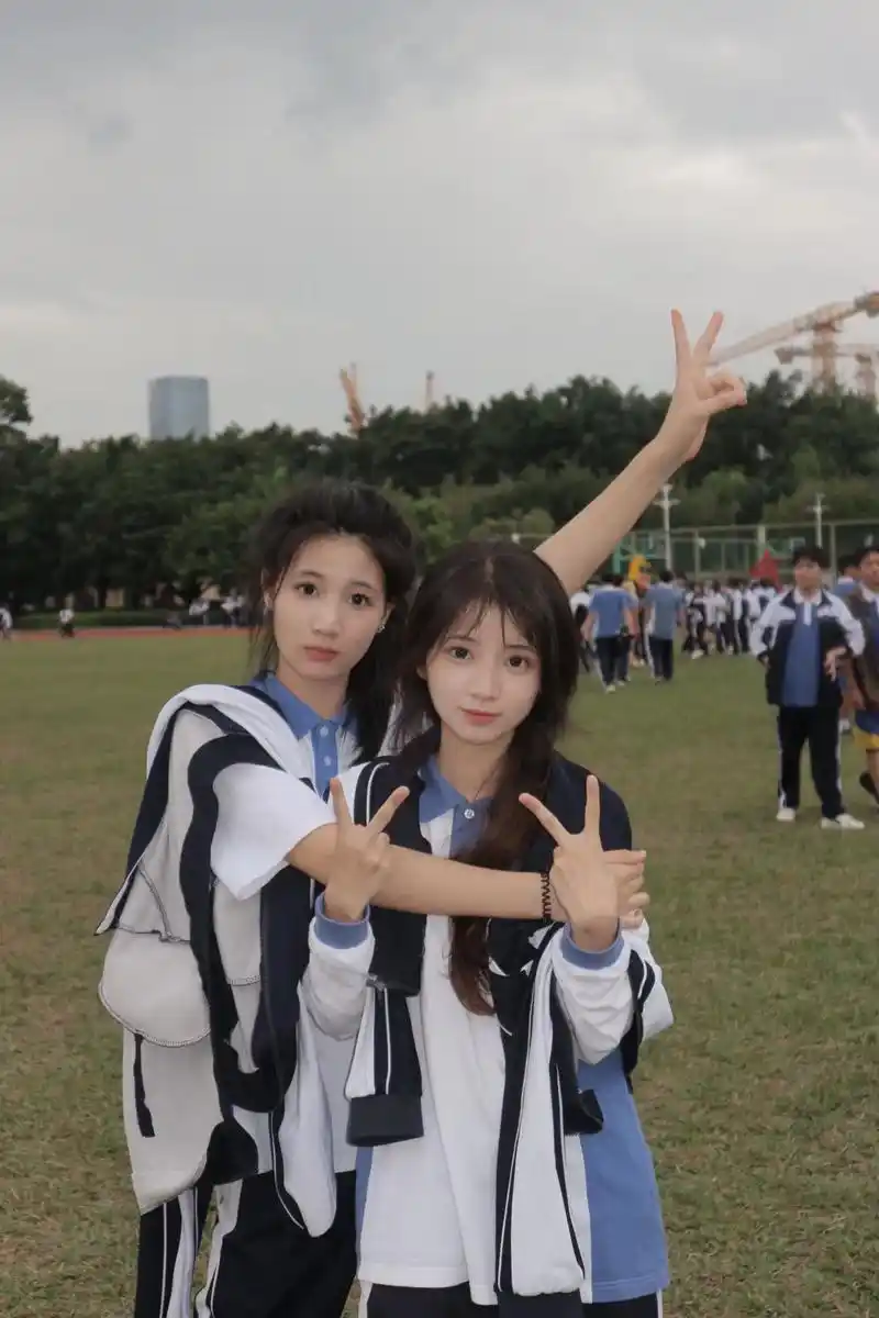 校运会 #合照 #纯情女高 #深圳校服 #青春记录 - 抖音