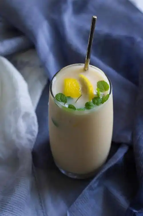 蜂蜜薄荷柠檬养乐多