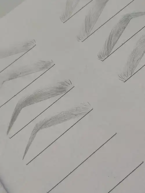 老师和我们都腿疼哈哈,不过最近的眉毛画的越来越有感觉了呢