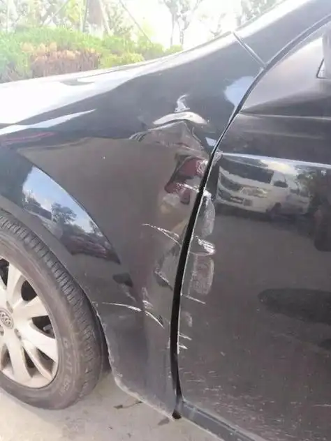 在停车场内很轻微的刮蹭没有停车走了属于交通肇事逃逸吗?