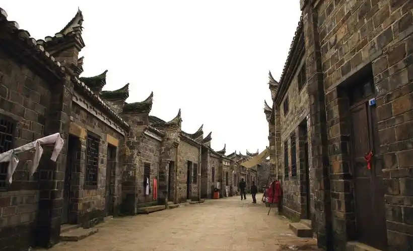 红安县七里坪红四方面军成立纪念地