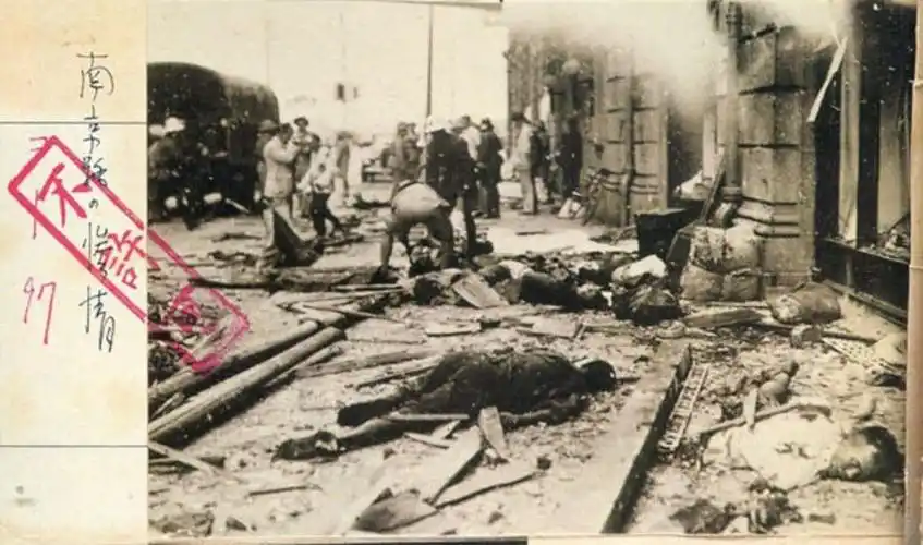 一组侵华日军禁止公布的老照片曝光,揭露当年残暴行径,惨绝人寰