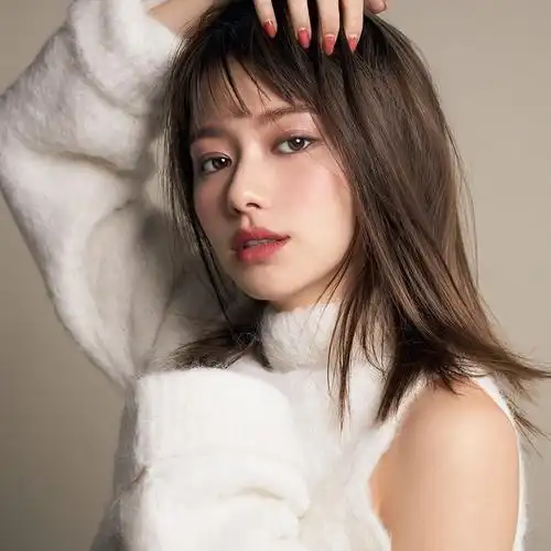 美女图[日本]清纯气息与魅力性格兼具——山本舞香|黑料社zzzttt24.