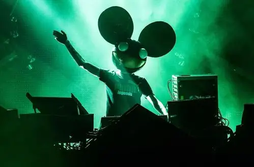 deadmau5再度开撕 这次中枪的是yellow claw