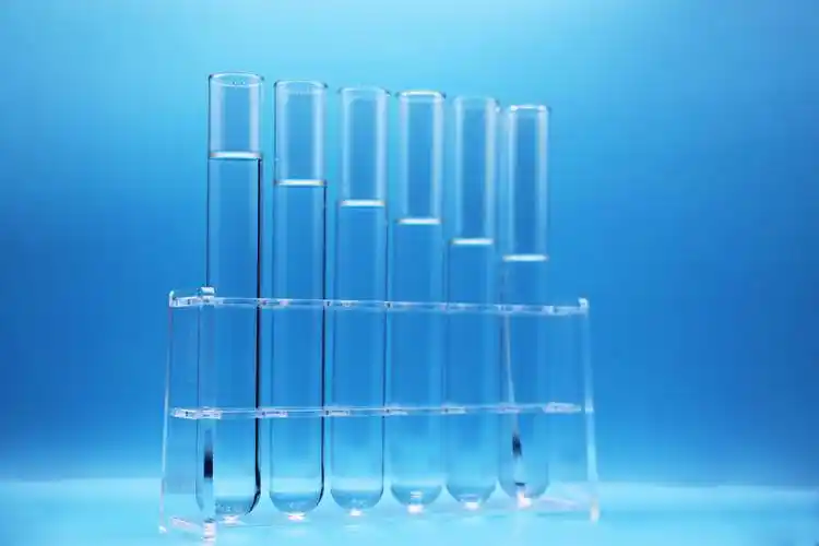 所以在使用时产生泡沫;温度环境的影响,在高温环境下萃取的化学成分较